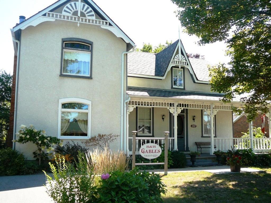 Bed and Breakfast Gables Bed & Breakfast Stayner Exterior foto